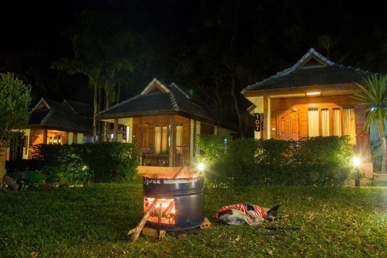 Brick House Hostel Pai Exterior foto
