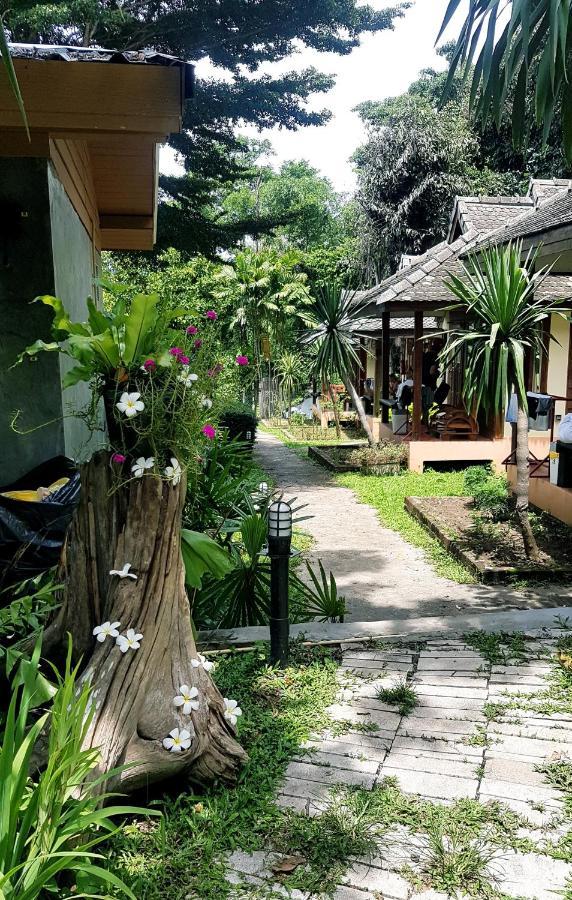 Brick House Hostel Pai Exterior foto